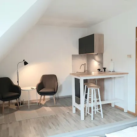 Apartment Art-apartment Iii *